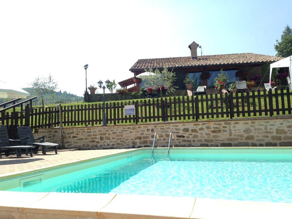 Agriturismo Ponte Di Riocchio Gubbio Eksteriør bilde