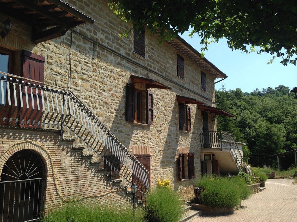 Agriturismo Ponte Di Riocchio Gubbio Eksteriør bilde