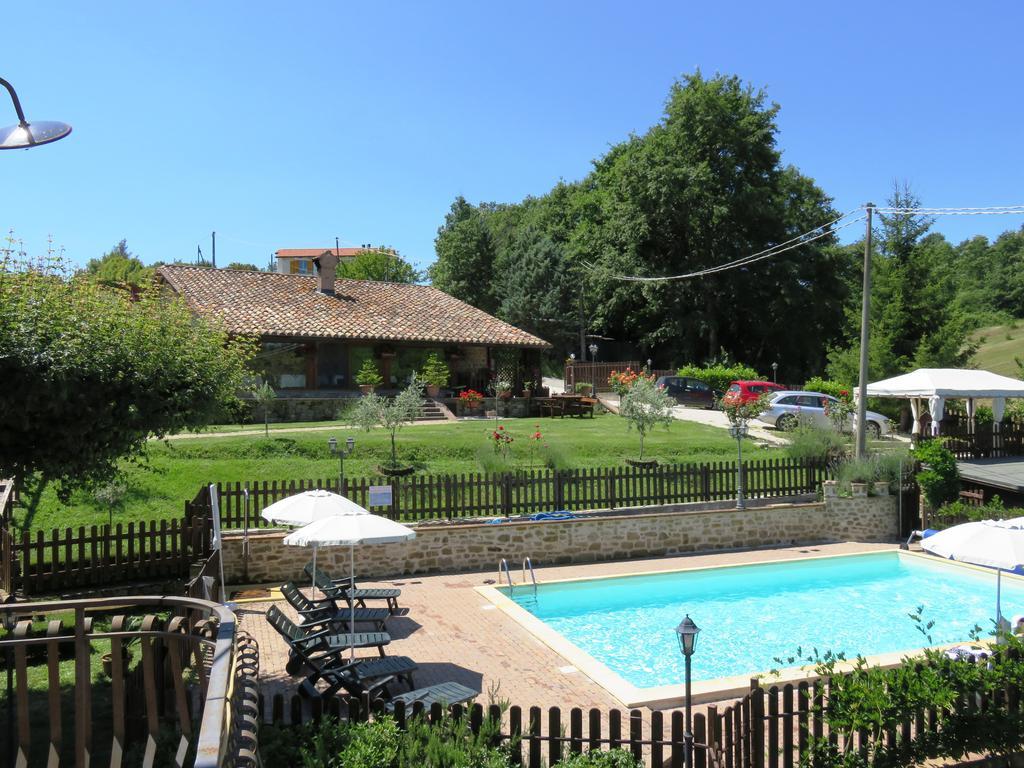 Agriturismo Ponte Di Riocchio Gubbio Eksteriør bilde