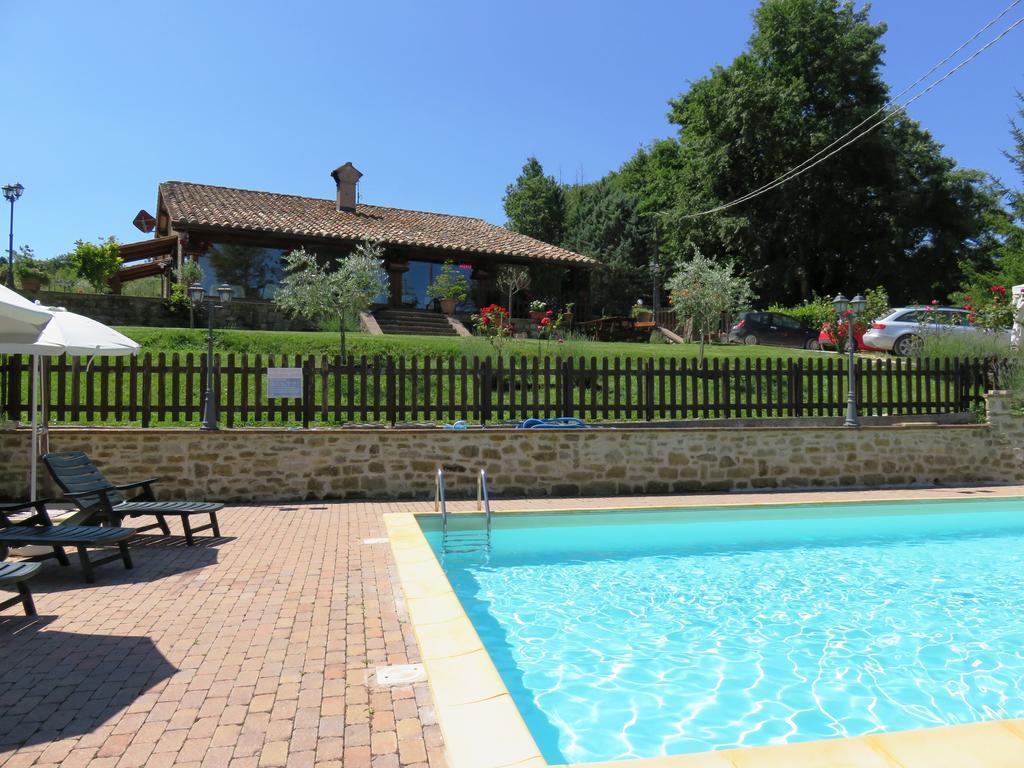 Agriturismo Ponte Di Riocchio Gubbio Eksteriør bilde