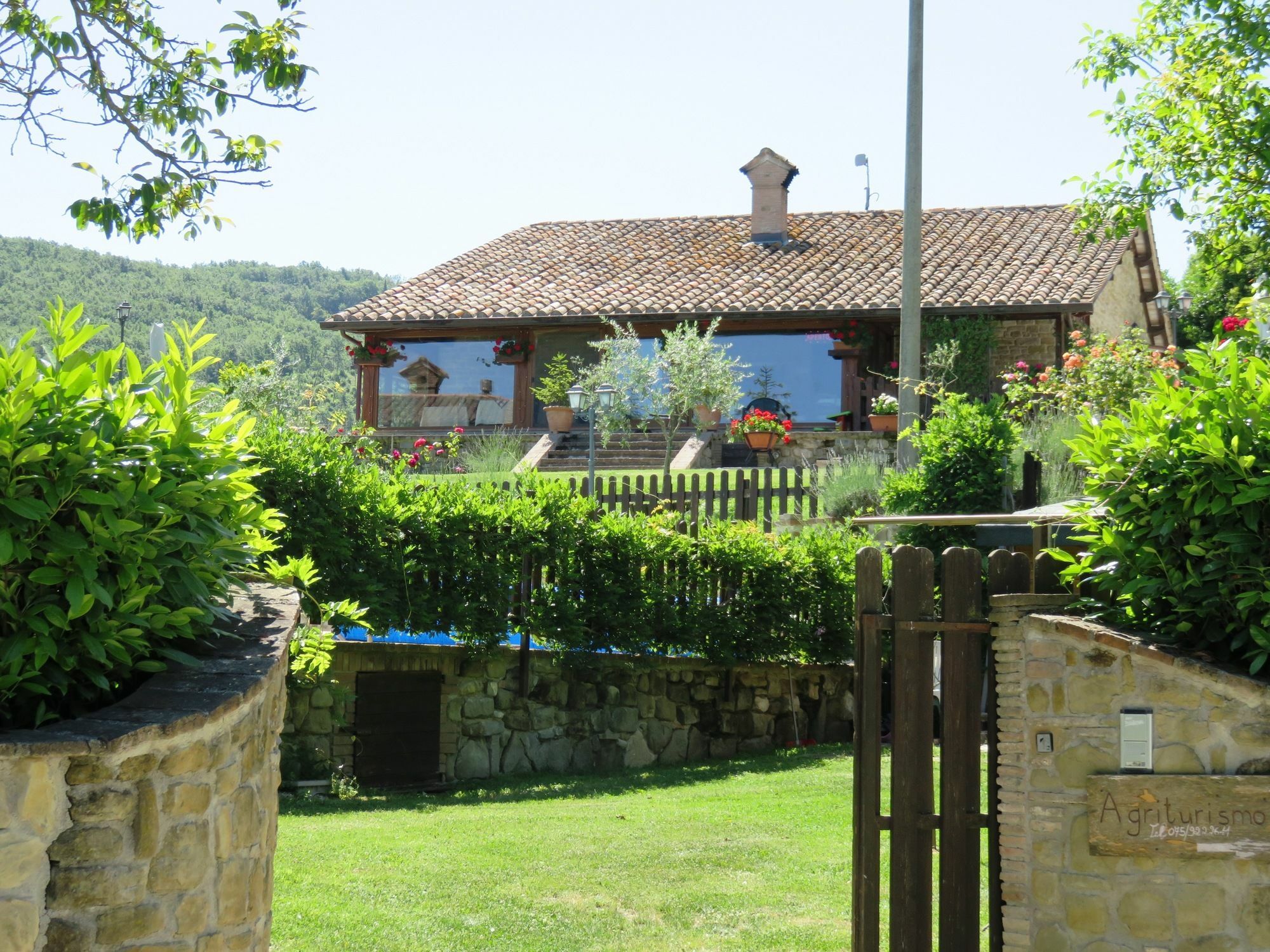 Agriturismo Ponte Di Riocchio Gubbio Eksteriør bilde